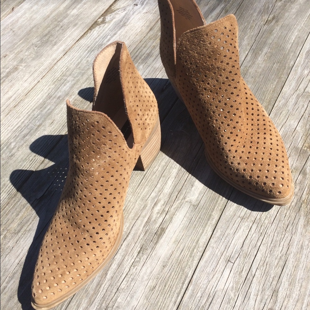 Steven by Steve Madden suede booties